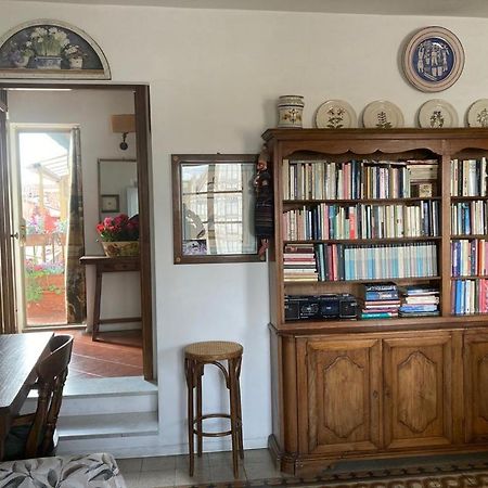 Апартаменты Attico In Piazza Santa Croce Флоренция Экстерьер фото