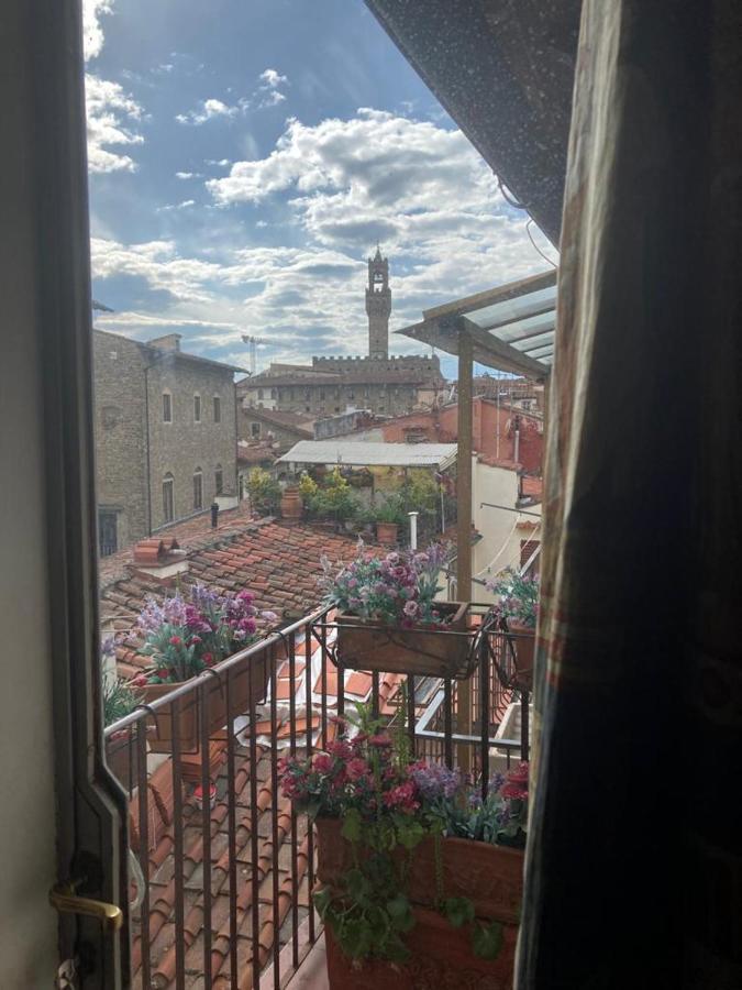 Апартаменты Attico In Piazza Santa Croce Флоренция Экстерьер фото