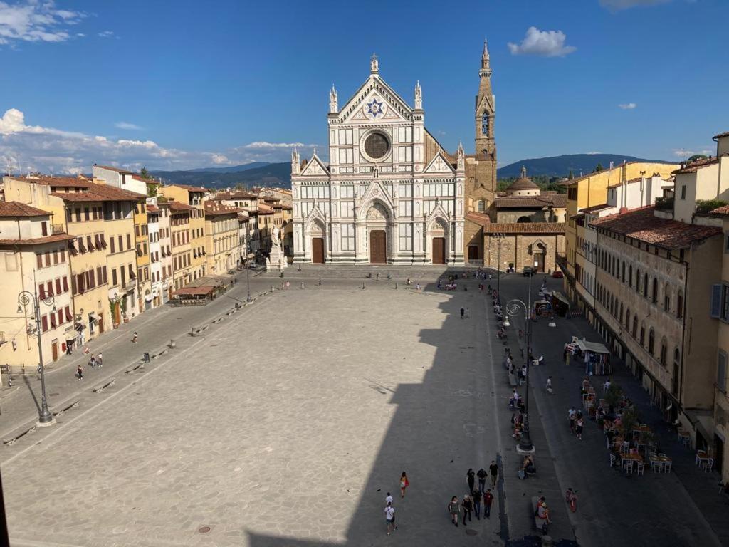Апартаменты Attico In Piazza Santa Croce Флоренция Экстерьер фото