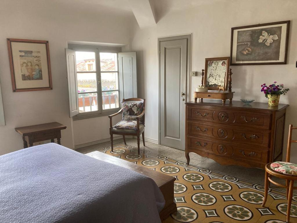Апартаменты Attico In Piazza Santa Croce Флоренция Экстерьер фото